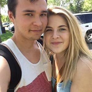 Meet your Posher, Kaytlin